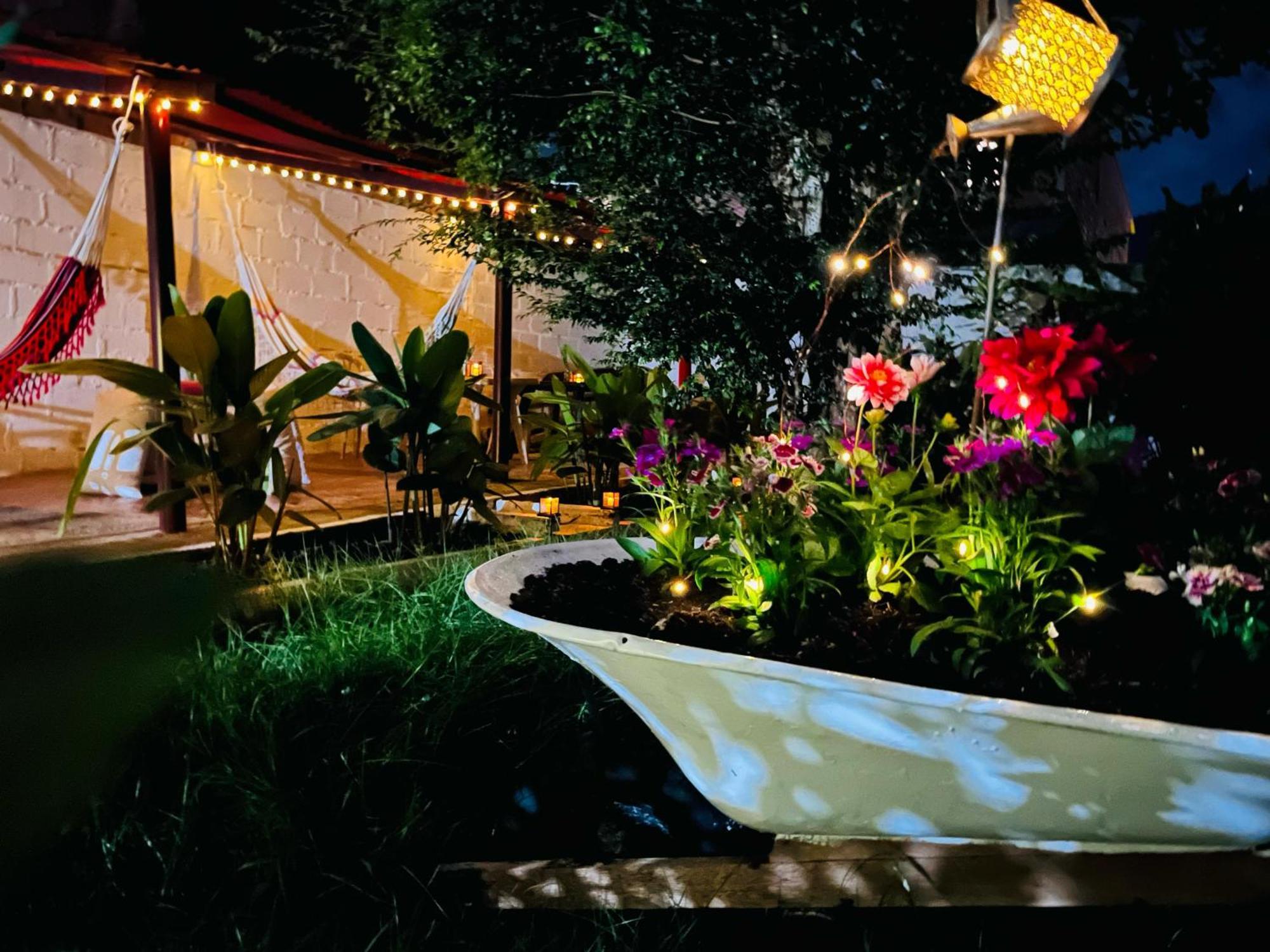 Magic Jardin Hostel - Patio, Balcony & Rooftop ภายนอก รูปภาพ